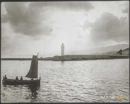 Phare (Cannes)